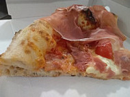 Miky Pizza Di Mikel Helmi food