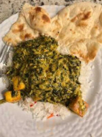 Raduni Indian Cuisine food