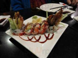 Wok And Roll Asian Bistro food