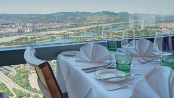 Donauturm Aussichtsturm- u Restaurantbetriebsgesellschaft m.b.H. food
