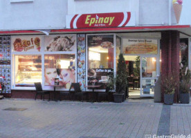 Epinay Cafe & Bistro outside