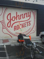 Johnny Rockets outside
