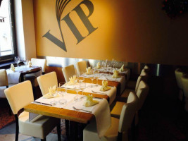 V.I.P. Restaurant SA food