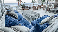 Goa Lounge outside