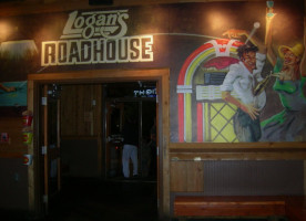 Logan's Roadhouse food
