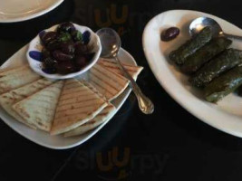 Almanqal Mediterranean Grill food