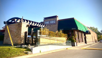 The Keg Steakhouse Leslie Street outside