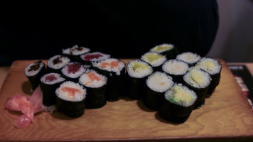 Sushi-Bar Mono food