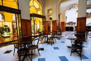 GPO Maximus Cafe inside