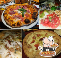 Pizzeria La Locanda Del Paese food