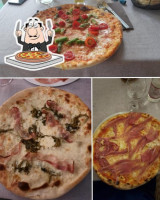 La Vigna Pizza E Cucina food