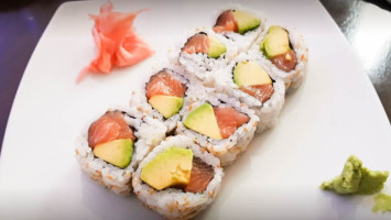 Dream Sushi food