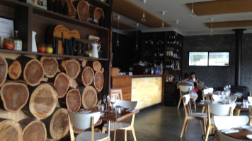 The Wine Barrel Restaurant & Lounge food