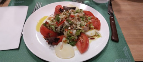 Galtzagorri food