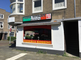 Pizzeria Rossini outside