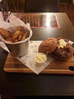 Box St. Burger & Bar food