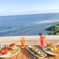Beachcomber Resort Club food