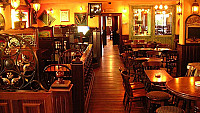 Morrison’s Pub inside
