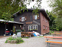 Berggasthaus Hasenhorn outside