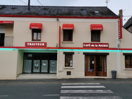 Café De La Mairie De Champigné food