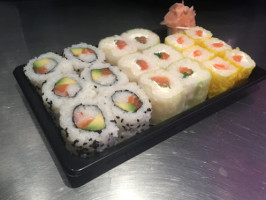 Sushi Set food