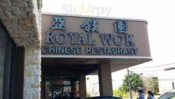 Royal Wok Chinese outside