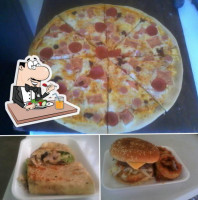 Mago's Pizza food