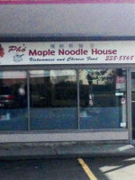 Pho Maple Noodle outside