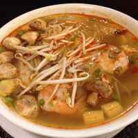 Hung Phat Vietnamese Noodle House food