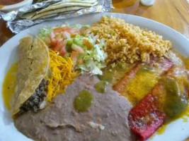 Yatzil Mexican food