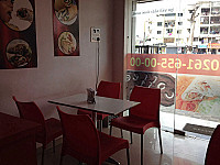 Roll's Cafe inside
