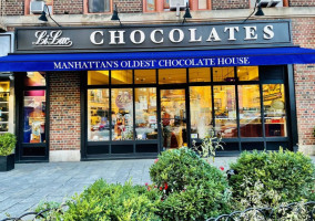 Li Lac Chocolates Greenwich Ave inside