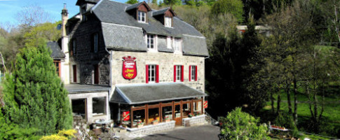 Brasserie De L Le Sancy outside