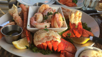 The Boathouse Seafood Restaurant Patio & Lounge food