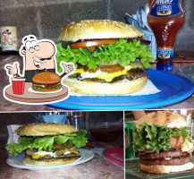Bistro Burger,alitas,pastas Y Ensaladas food