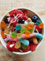 Nectar Frozen Yogurt Lounge food