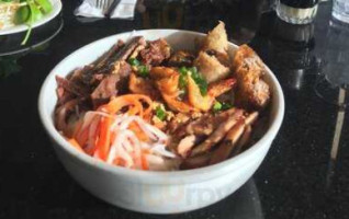 New Saigon Grill food