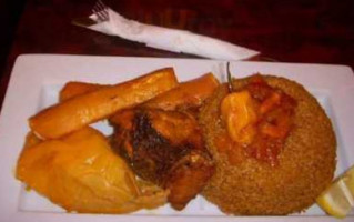 Youma African Cuisine food