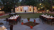 Zest - Amantra Shilpi Resort food