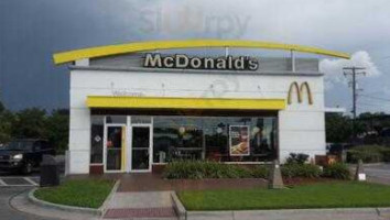 Mcdonald's outside