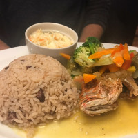 Da Taste Caribbean Cuisine food