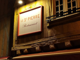 Le Saint Pierre food