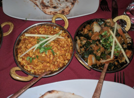 Tandoori Bellevue food