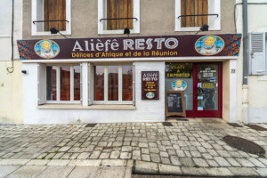 Alièfê Resto inside