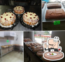 Panaderia Marilyn Y Pizzeria food