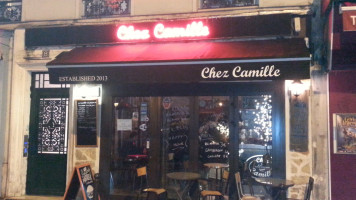 Chez Camille inside