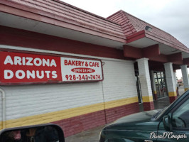 Arizona Donuts outside