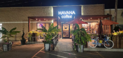 Havana Coffee outside