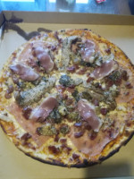 Pizzas Co food