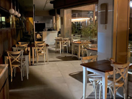 Ceresiana Cafe inside
